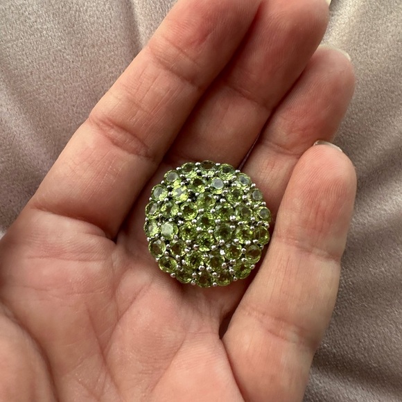 Beautiful Peridot Cluster Sterling Silver Cocktail Ring, Natural Gemstones - Picture 10 of 11